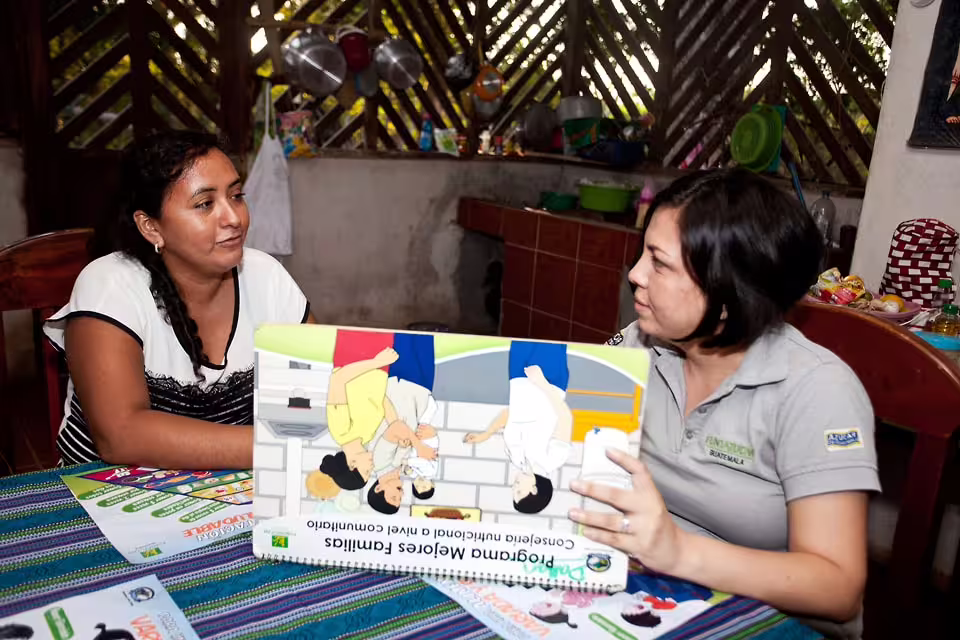 “Better families” a social program developed by the Guatemalan Sugar Industry will be implemented by local governments