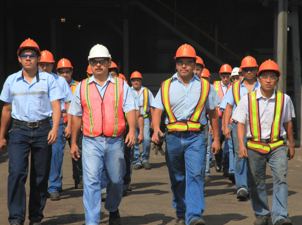 Trabajadores de la agroindustria de caña de azúcar